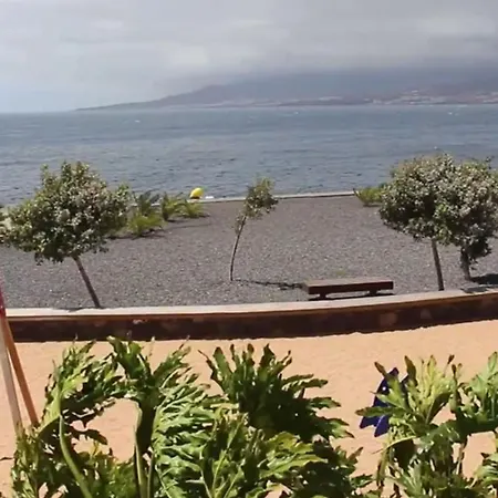 Apartment Beautiful 3 Bedroom Wifi Sea View