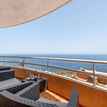 Beautiful 3 Bedroom Wifi Sea View Radazul